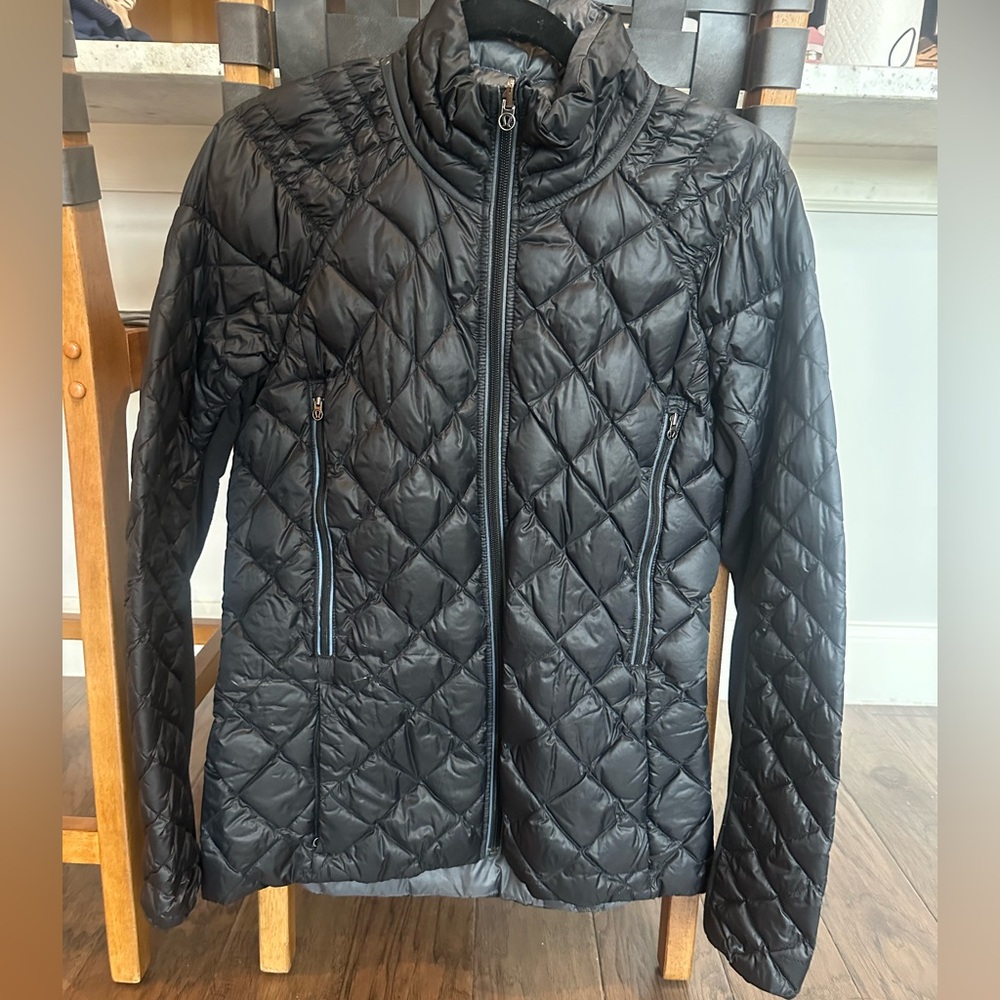 Lululemon - Black Puffer Coat
